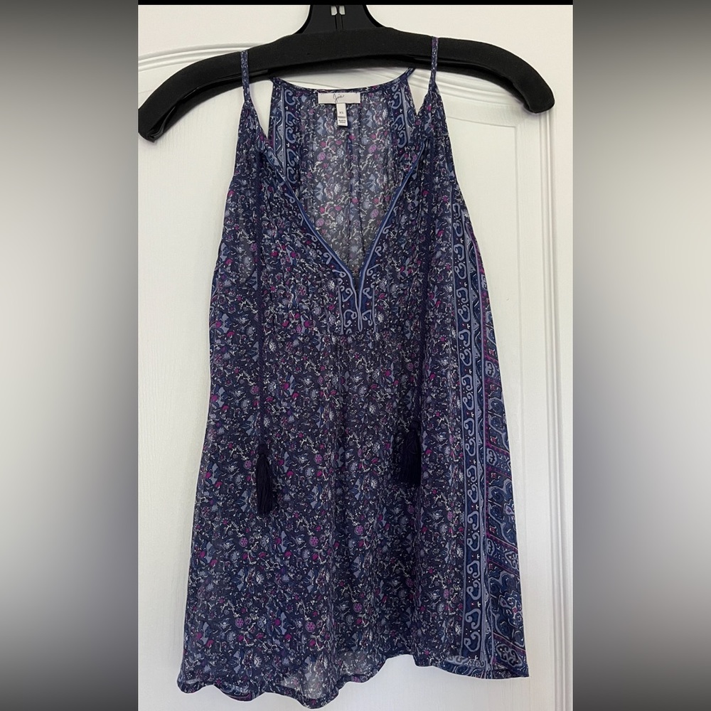 Joie silk top. Beautiful colors & detail, size XS